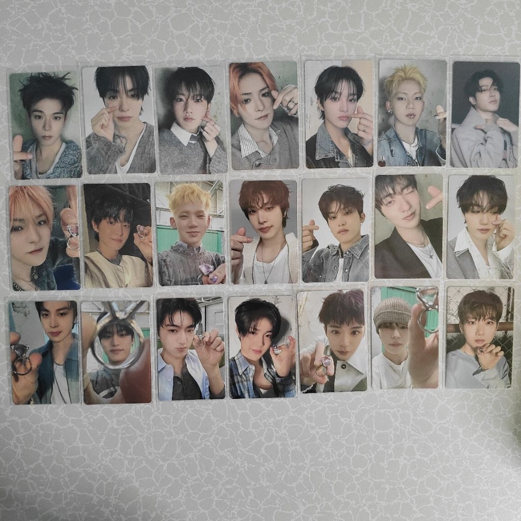 [PART 2] TREASURE PHOTOCARD OFFICIAL PC OFFICIAL TREASURE YELLOW REBOOT POB MD LAST NIGHT SEASON GRE