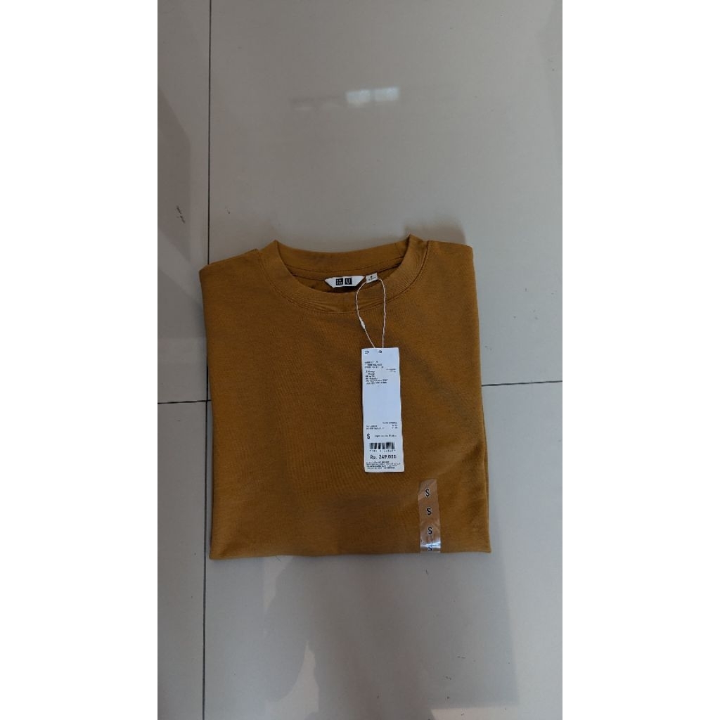 Uniqlo AIRism Oversize Orange / Mustard