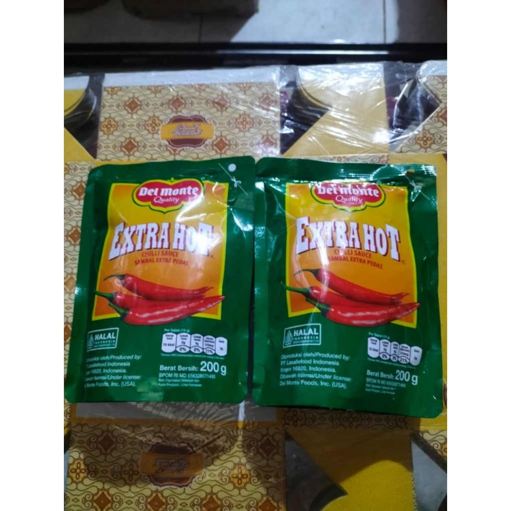 

delmonte extra hot 200 gr & delmonte saus tomat 200 gr