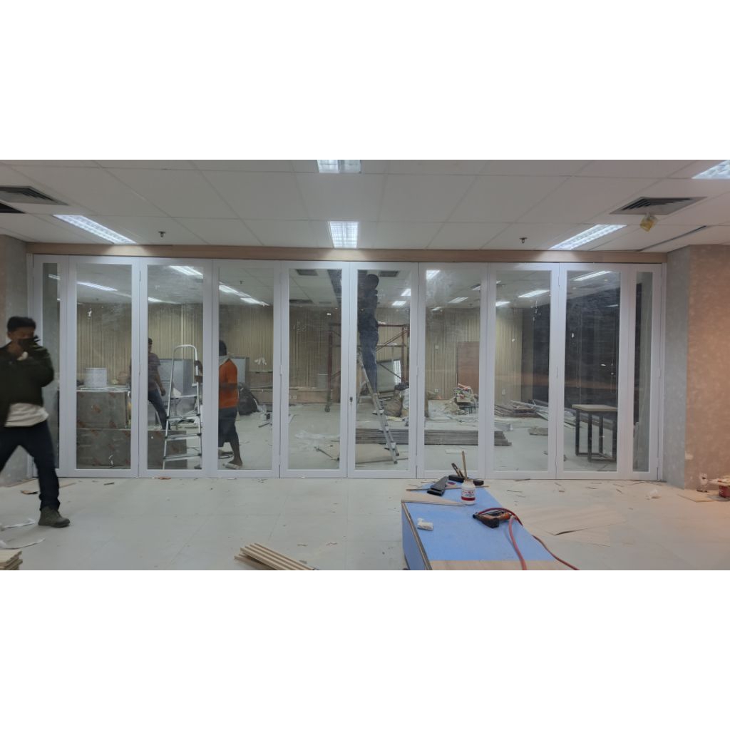 pintu kaca aluminium dan kusen pintu lipat