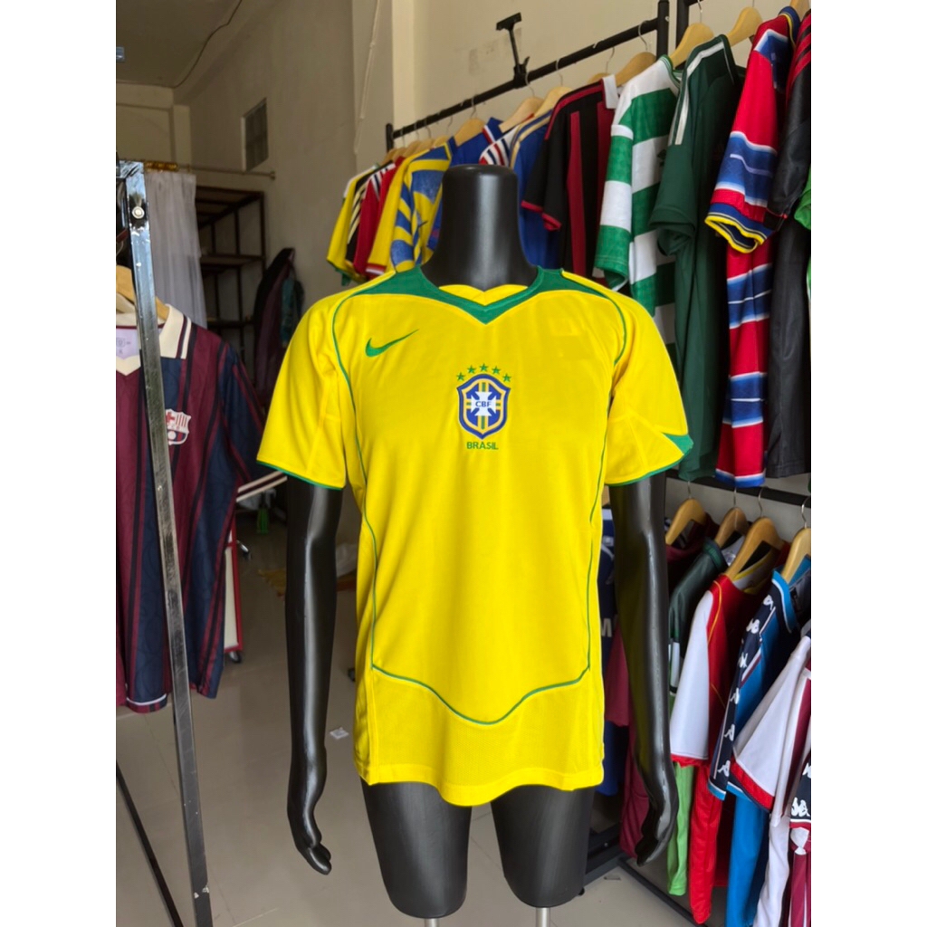 BRAZIL / HOME / RETRO / JERSEY / TIMNAS / 2004 / BAJU BOLA / CLASSIC