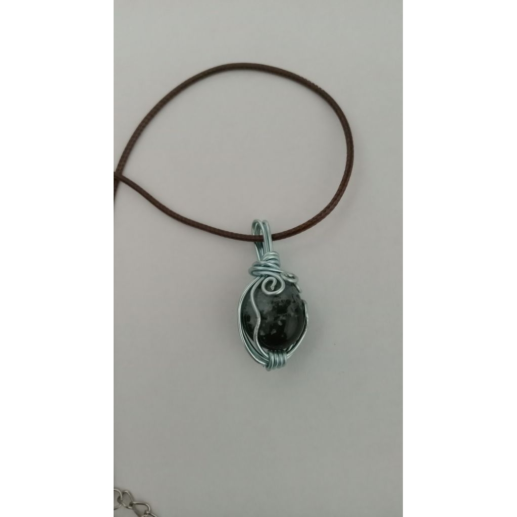 liontin crystal gabbro