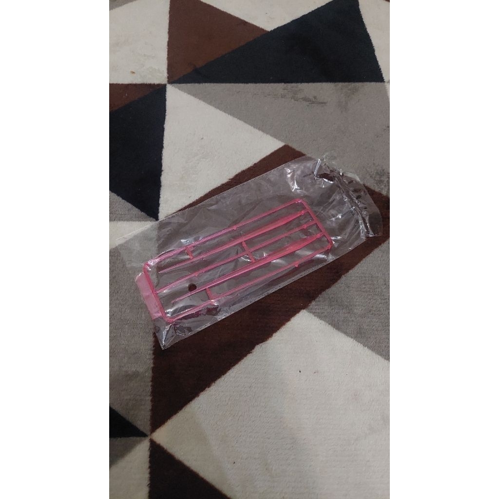 Efek saber Astray Red Frame Daban Metal Build MG 1/100