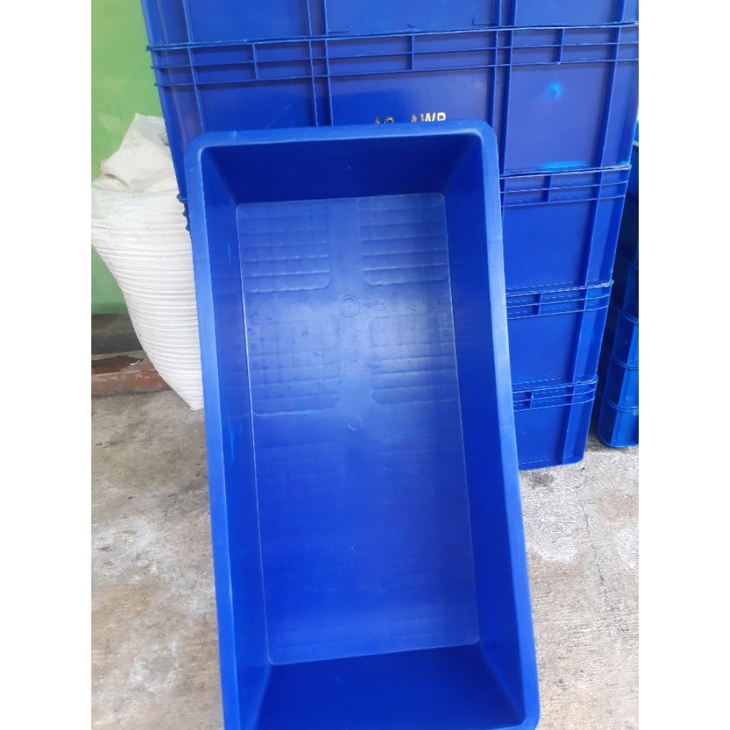 Box Container bekas merek Rabbit