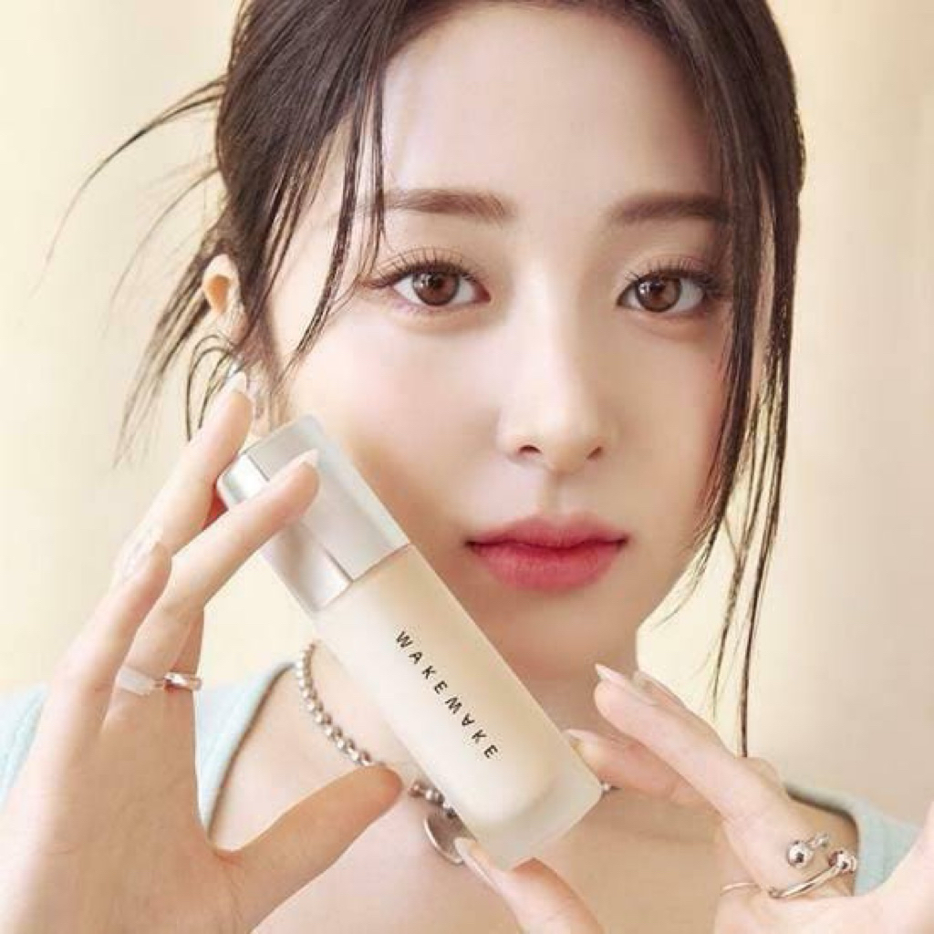 WAKEMAKE WATER VELVET FOUNDATION | SET WITH BRUSH WAKEMAKE