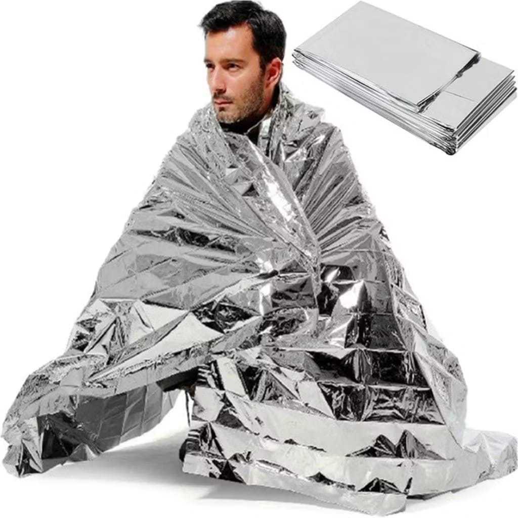 Selimut Poliester Perak Untuk Menjaga Kehangatan dalam Keadaan Darurat