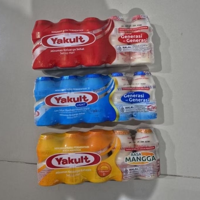 

Yakult drink minuman probiotik ORIGINAL / LIGHT / MANGGA susu fermentasi ( 1 pack isi 5 )