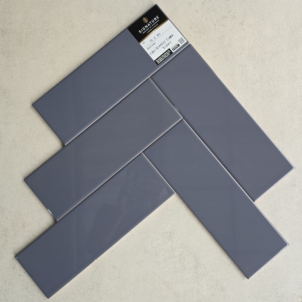 Keramik Subway Mulia Signature 10x30 NEO GLOSSY DARK GREY