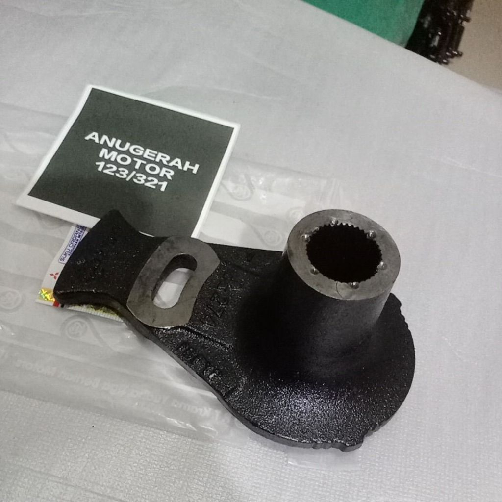 Dudukan bracket as kabin canter original