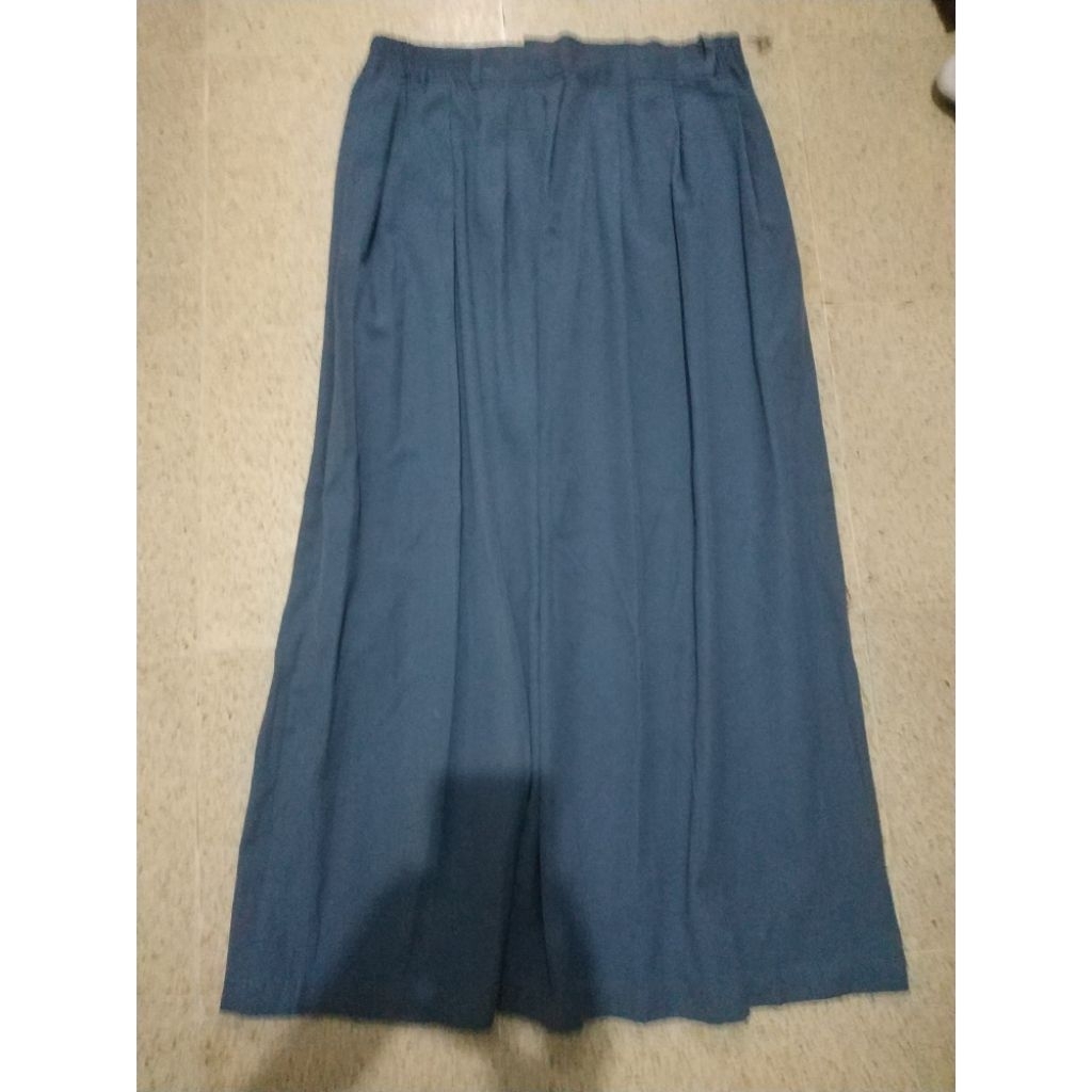 Preloved rok rempel abu merk SERAGAM/or45