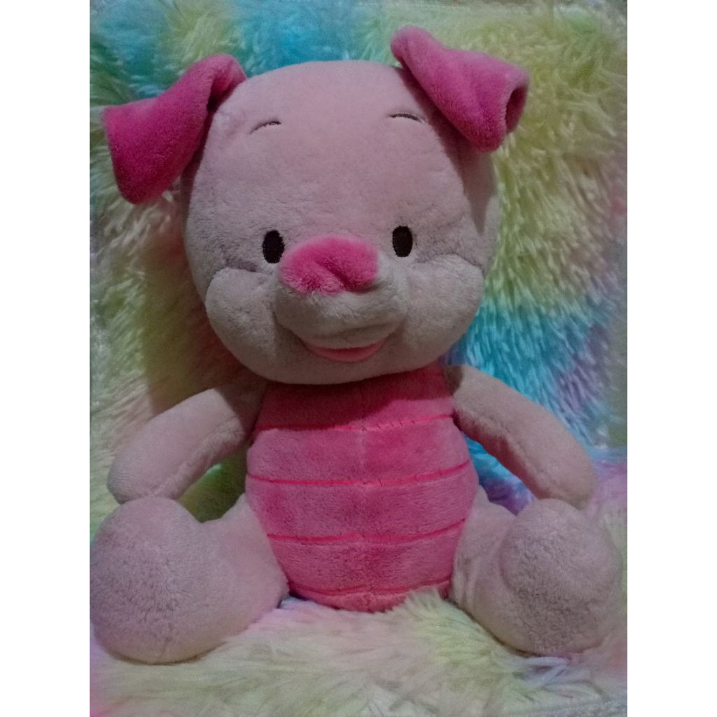 boneka Piglet besar dari Disney baby