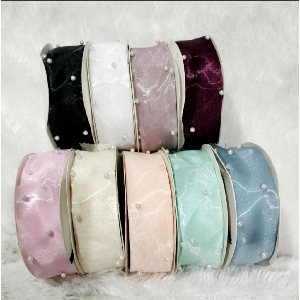 

Pita Korea 167 Pita hias mutiara size 4 cm per 1 yard (90 cm)