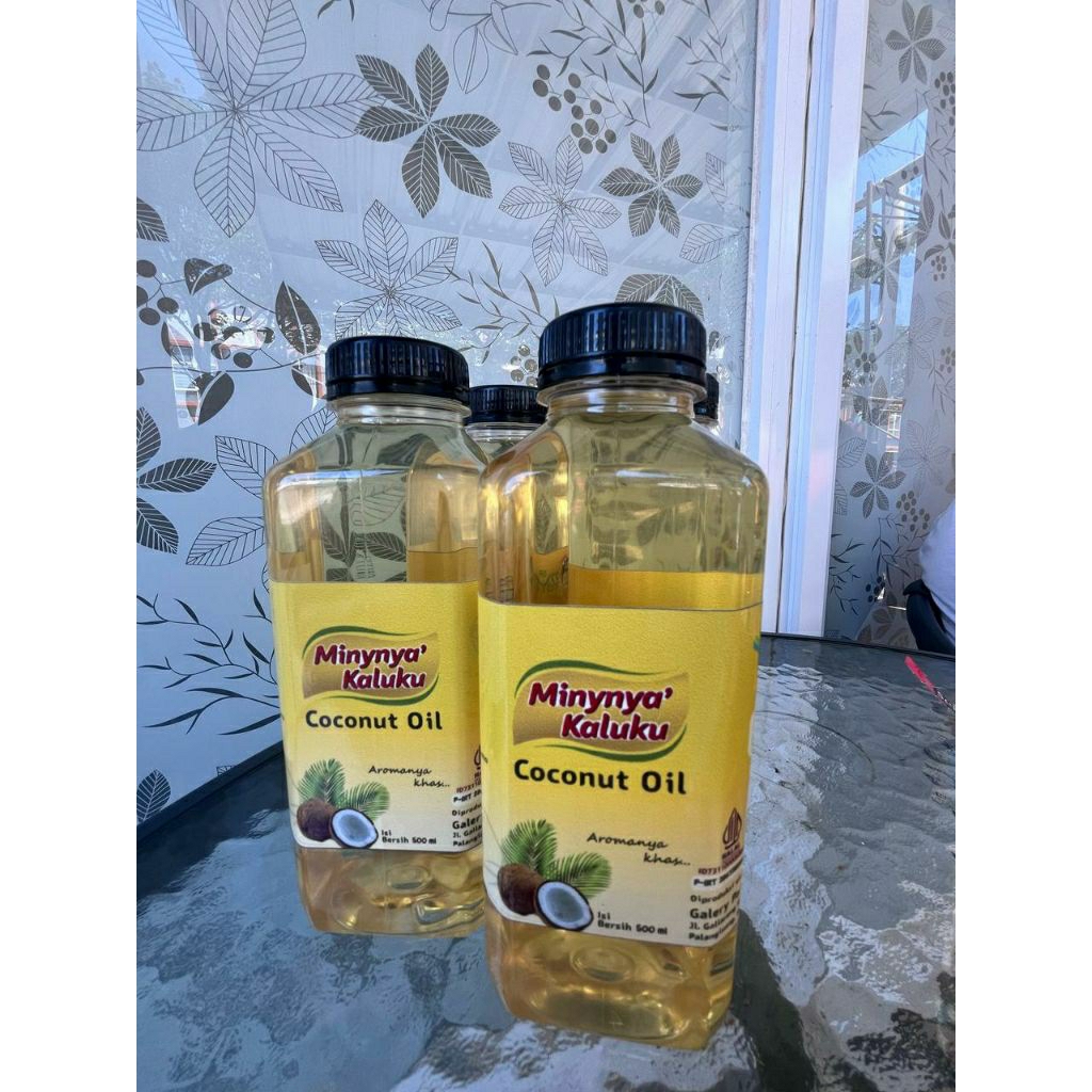 

Minyak Kelapa Asli (Minynya' Kaluku)