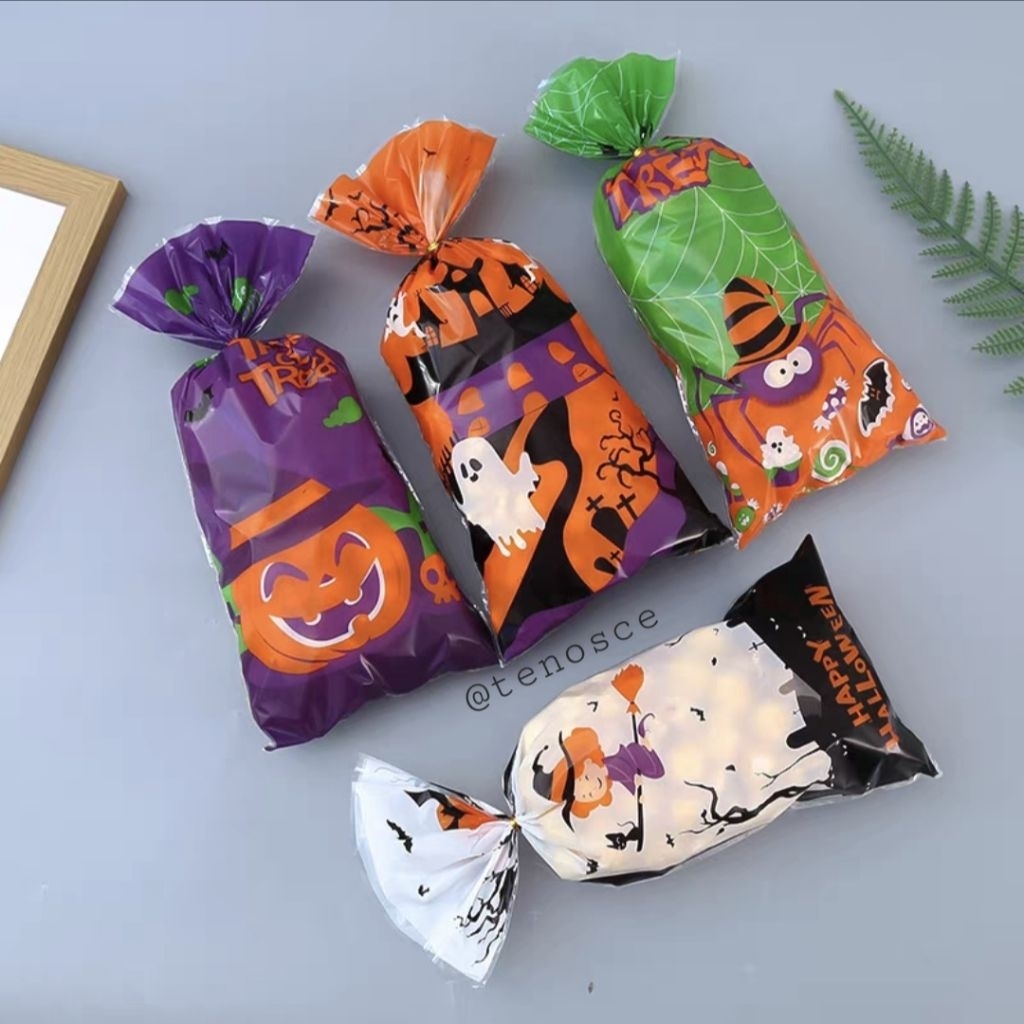 

50pcs Kantong Plastik + free kawat ikat Happy Halloween Pumpkin Souvenir Kemas Cokelat Permen Festival Anak Haloween