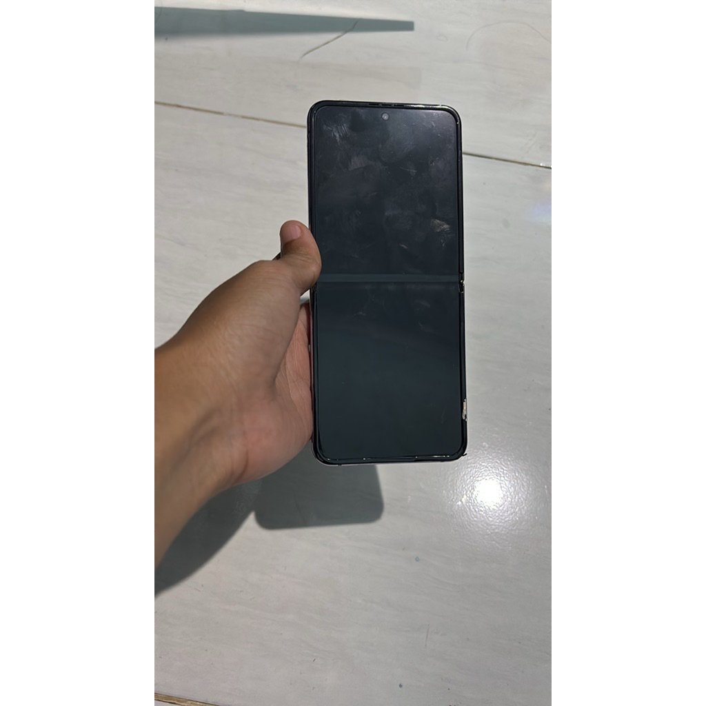 Samsung Flip 4 Lilac