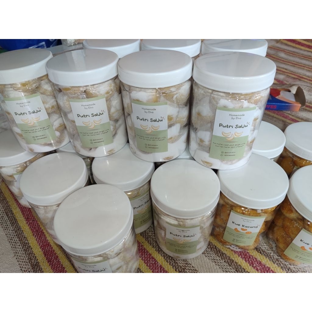 

HOMEMADE PUTRI SALJU COOKIES JAR 800ML