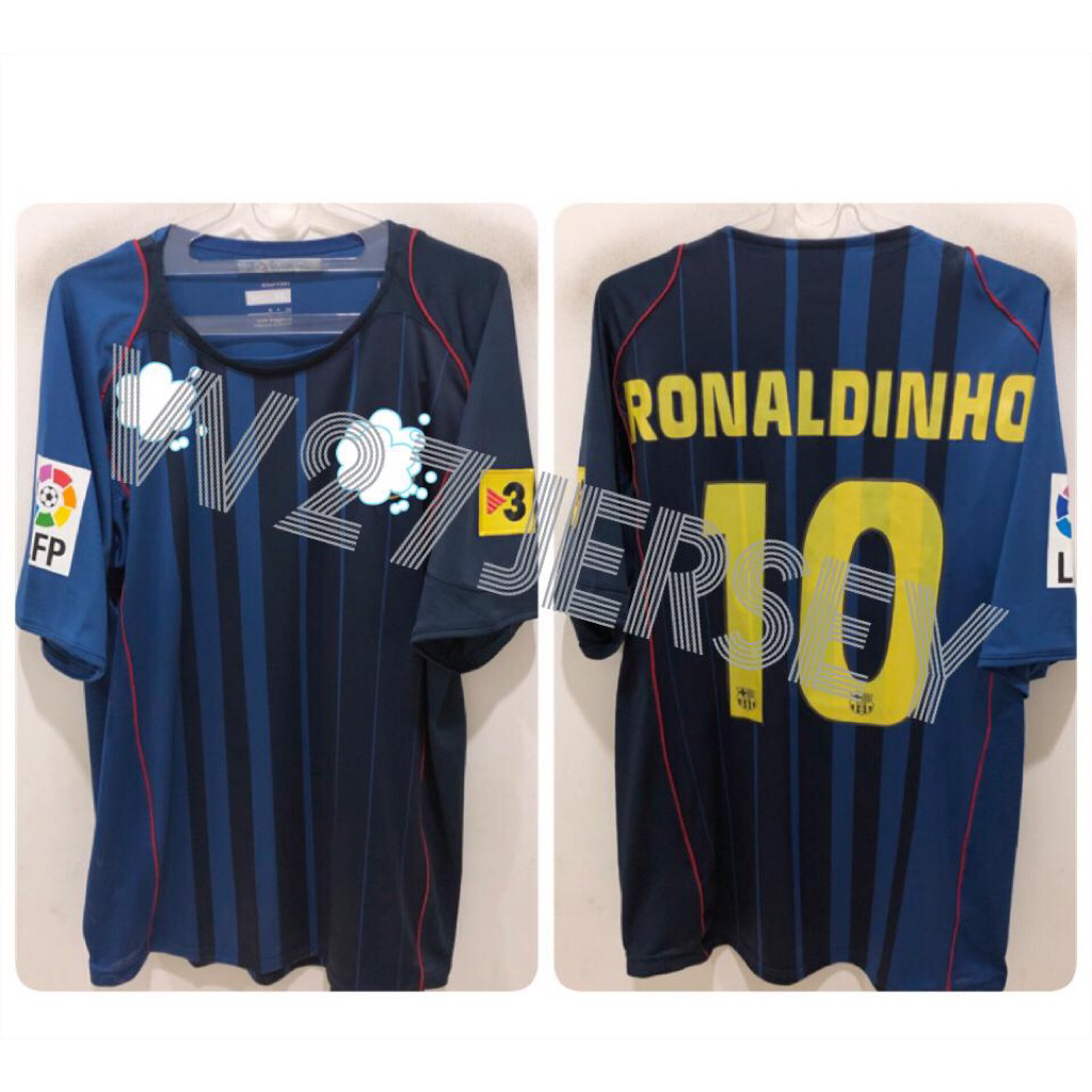 JERSEY RETRO - BARCELONA AWAY 2004-2005 name player Ronaldinho + Patch