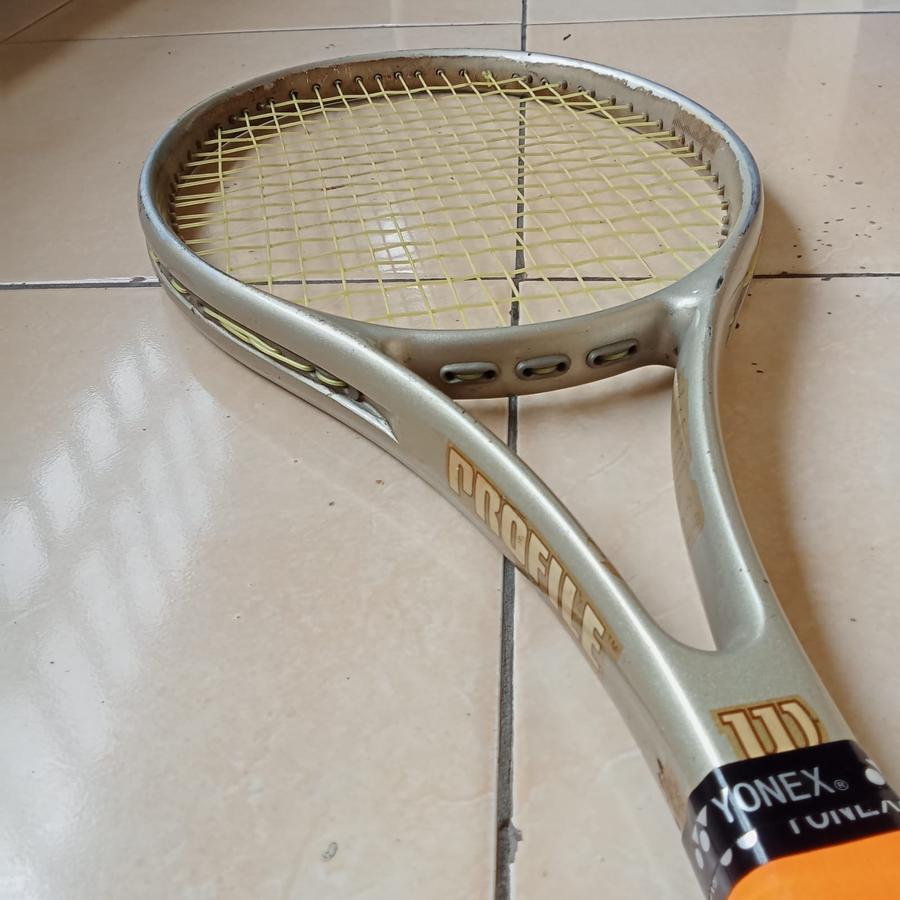 Original raket tenis Wilson bekas
