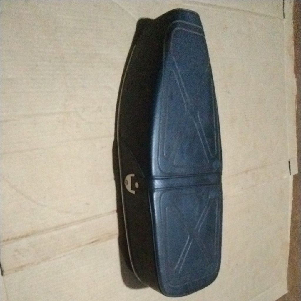 jok motor Honda C70 bekas