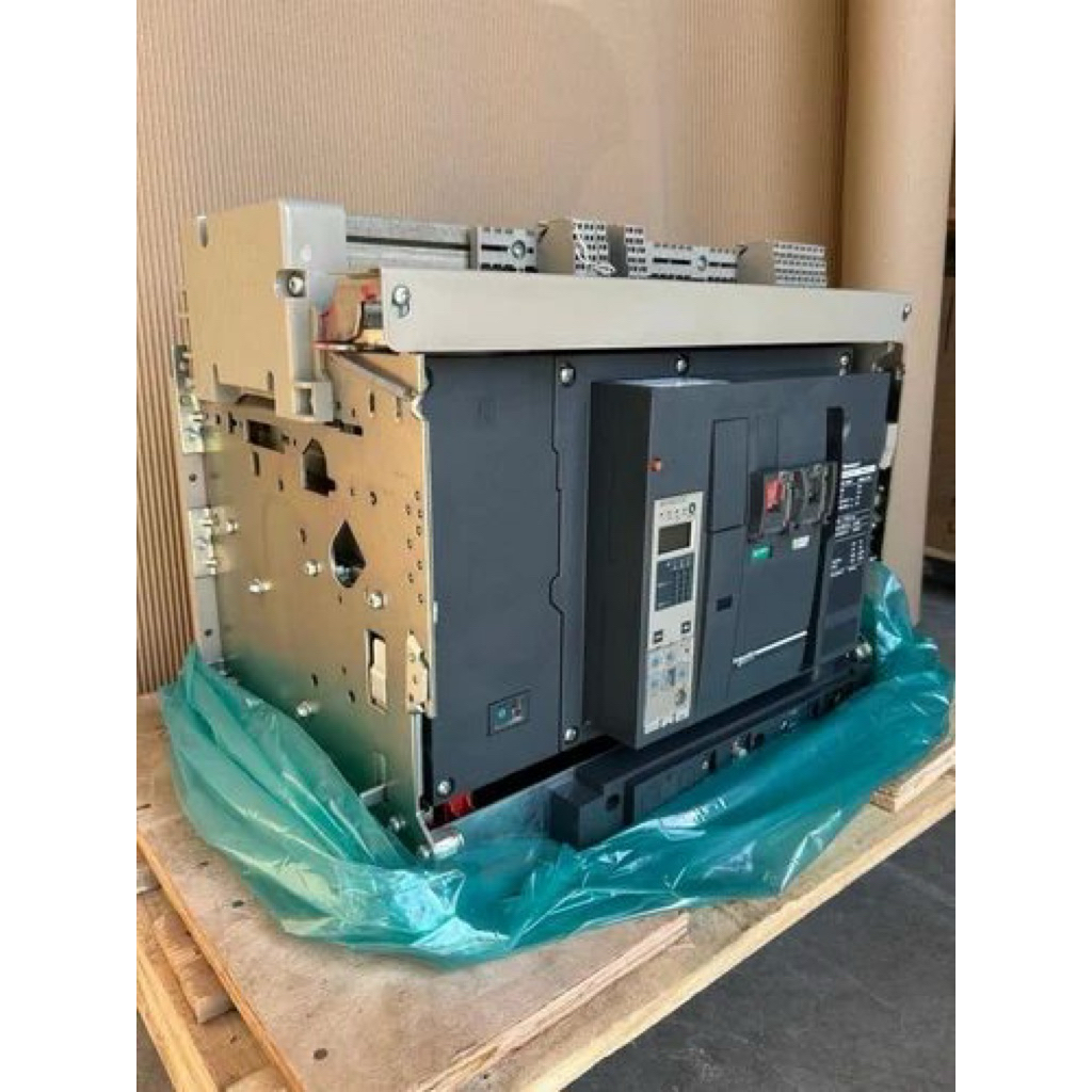 ACB SCHNEIDER NW32H1 4P 3200A NW32H14D2EH DRAWOUT 65KA MOTORIZED