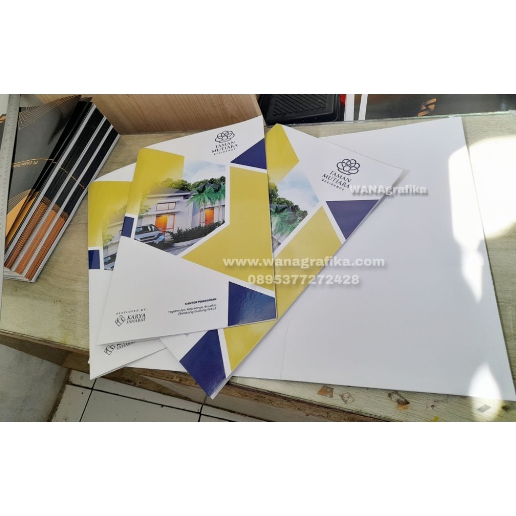 

percetakan stopmap fullcolor laminasi desain FREE