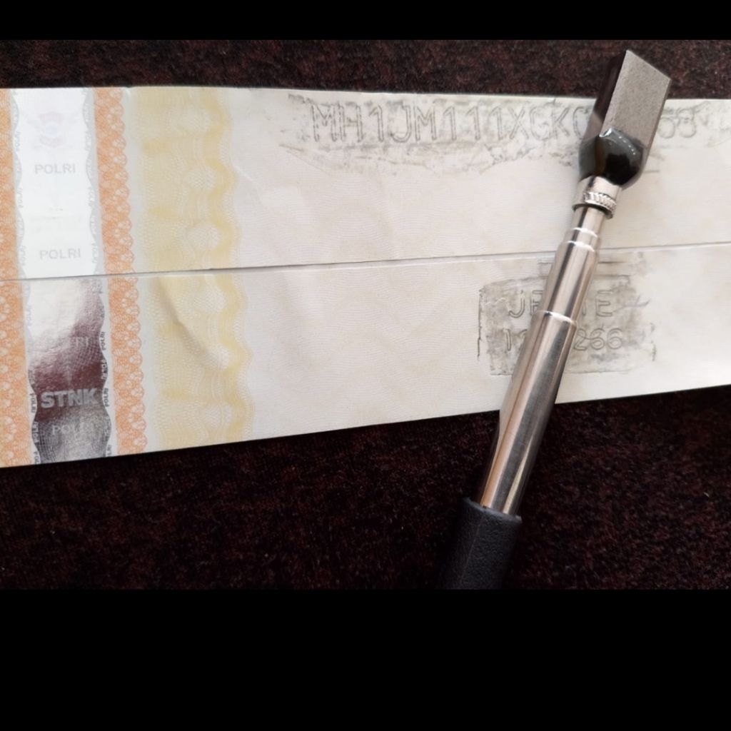 

Pensil Gesek samsat Cek Fisik Panjang 54cm nomor rangka mesin kendaraan
