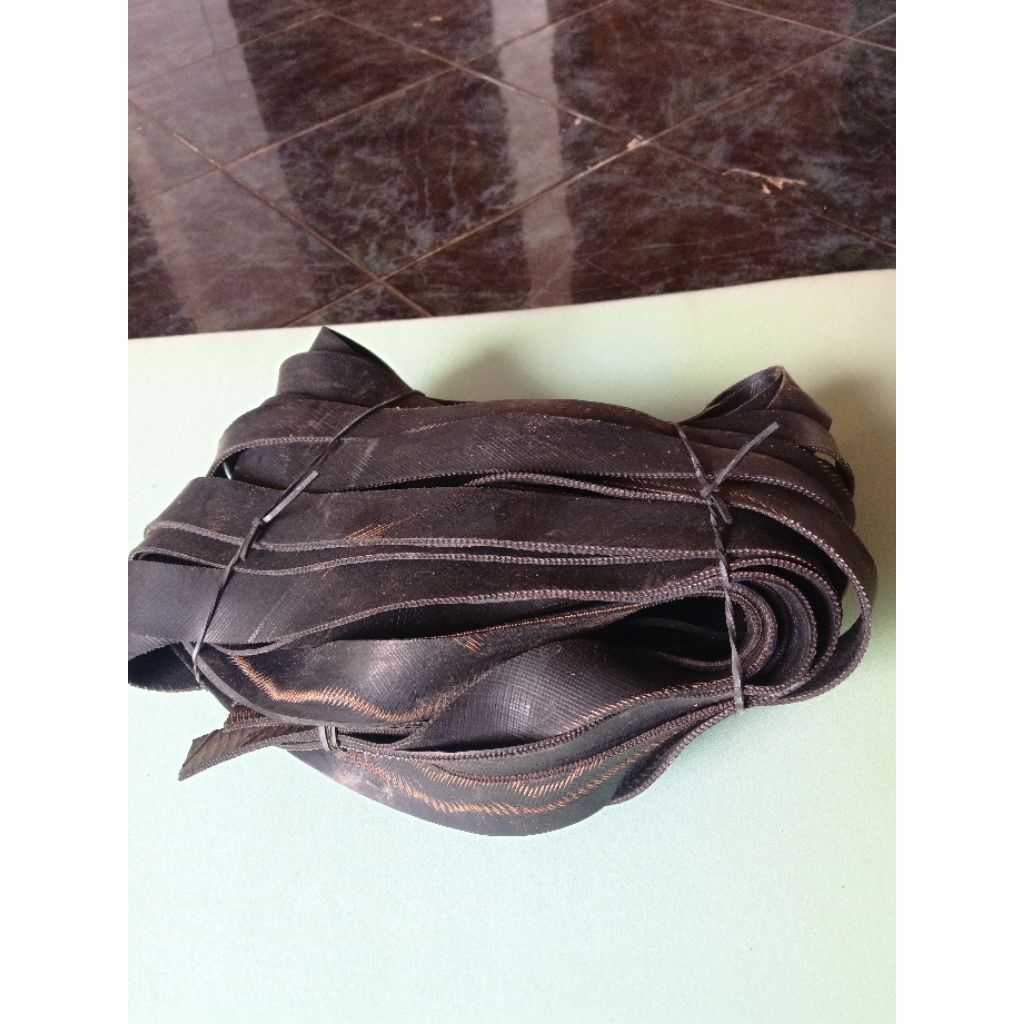 Karet_Ban/karet_perbaikan_sofa