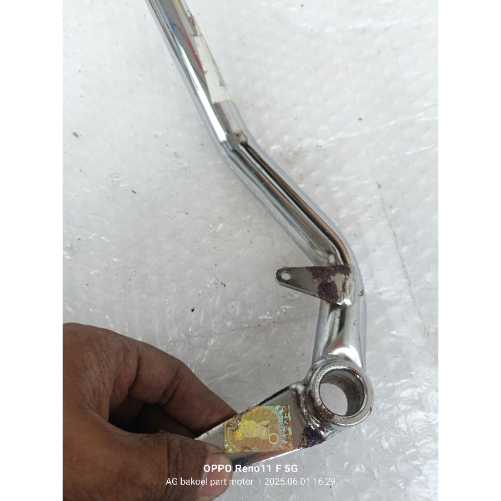 pedal rem belakang  Honda supra fit new Revo lama original AHM 4650A KTL 690