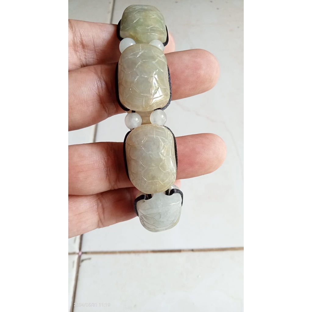 giok Cina asli kuno warisan