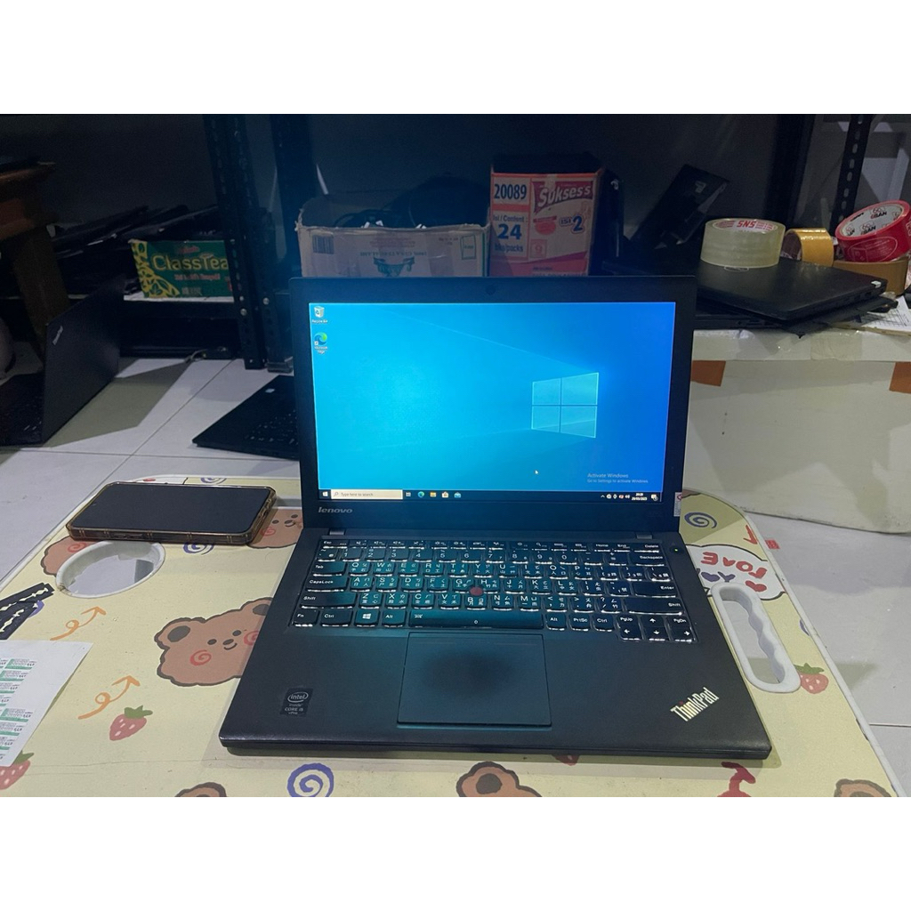 Laptop Lenovo Thinkpad X240 Prosesor Intel Core i5 Gen 4 Ram 8 Gb Ssd 256 Gb
