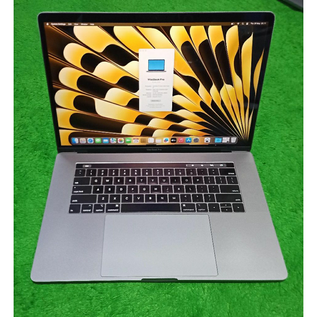 Macbook Pro 2018 i7 16/1 TB Grey