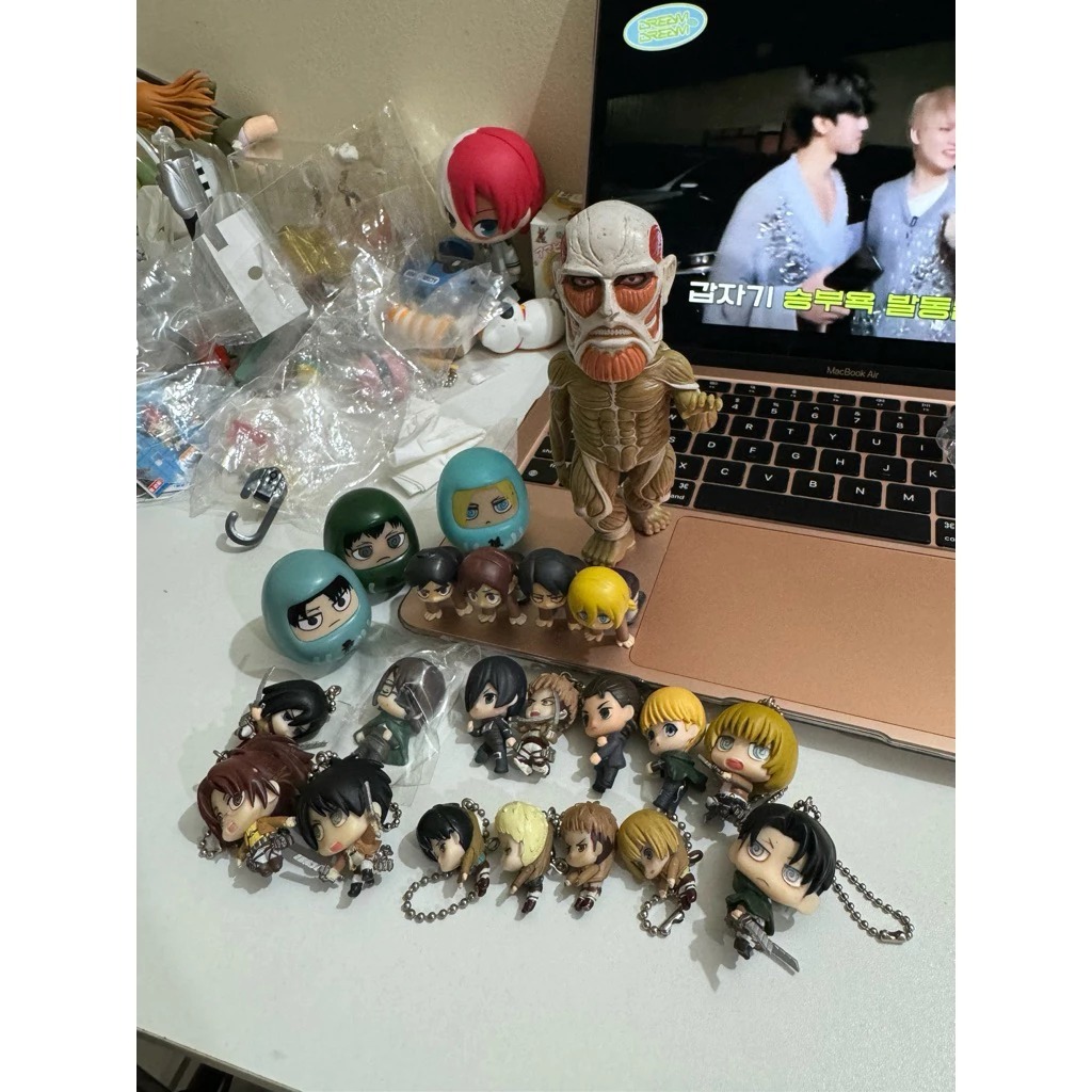 Shingeki No Kyojin Attack on Titan Original Japan Mikasa Eren Levi Hange Bertholdt Jean Annie Reiner