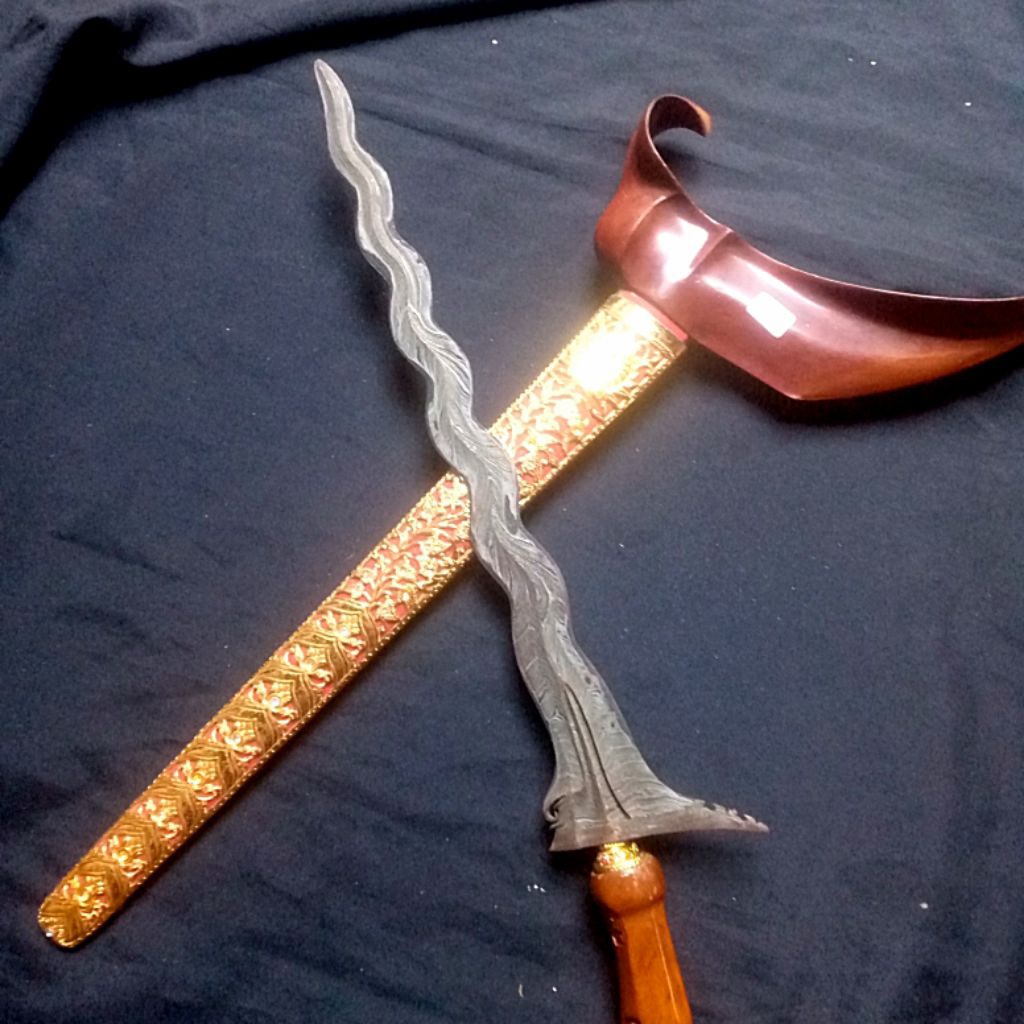 Koleksi Dapur Sengkelat Luk 13 Pamor Junjung Derajad Tangguh Mataram PB