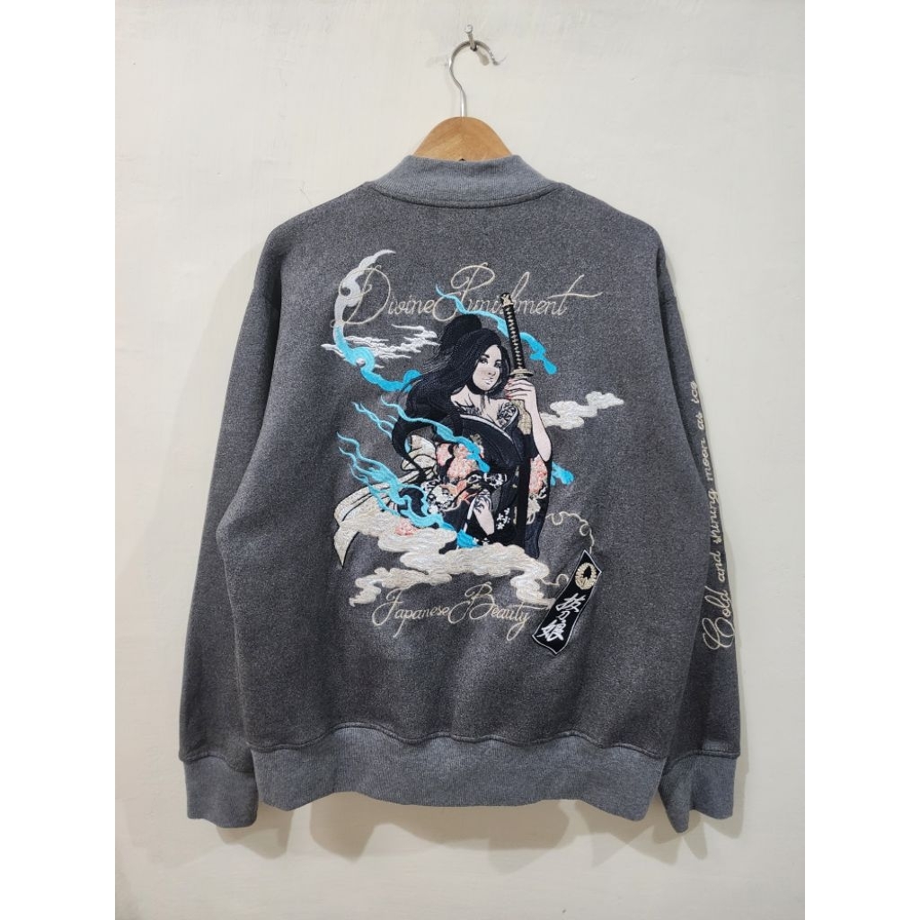 Jaket Sukakan Divine Retribution Geisha
