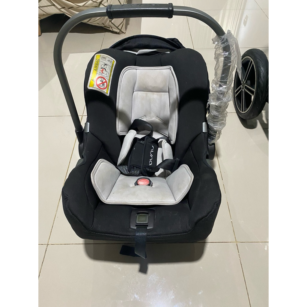Preloved Carseat Nuna Pipa Next