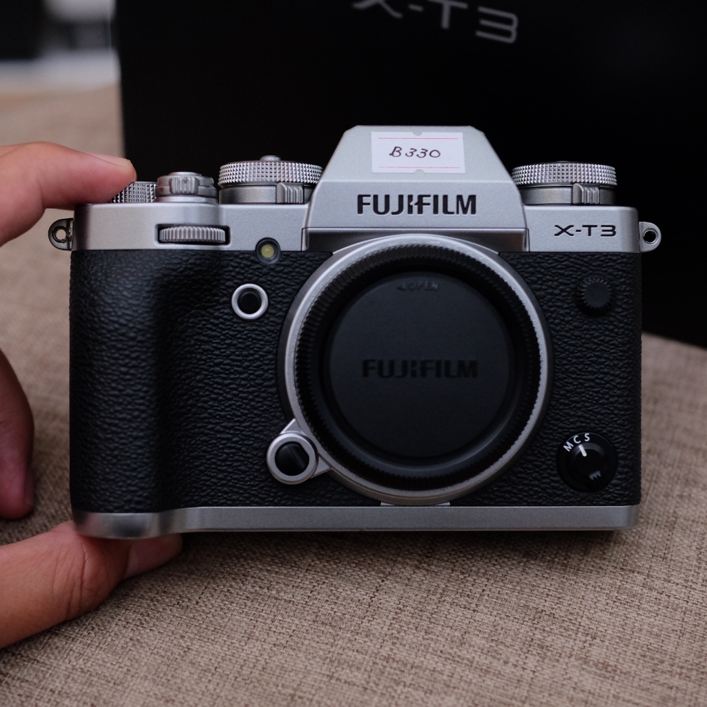FUJIFILM X-T3 XT 3 XT-3 BODY ONLY FULLBOX MULUS SECOND CONDITION 100% NO MINUS