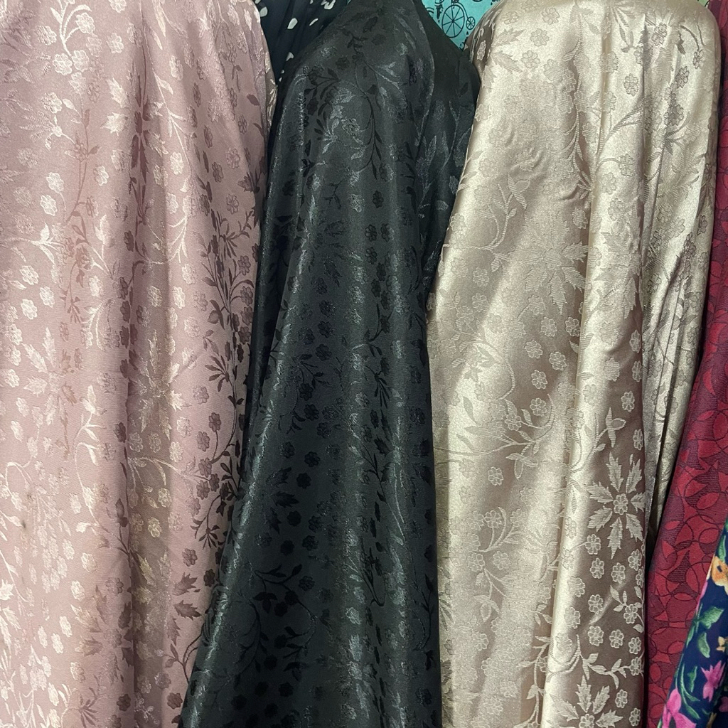 kain armany silk jaguard embos - kain jaguard silk motif bunga premium - kain jaguard silk korea ba