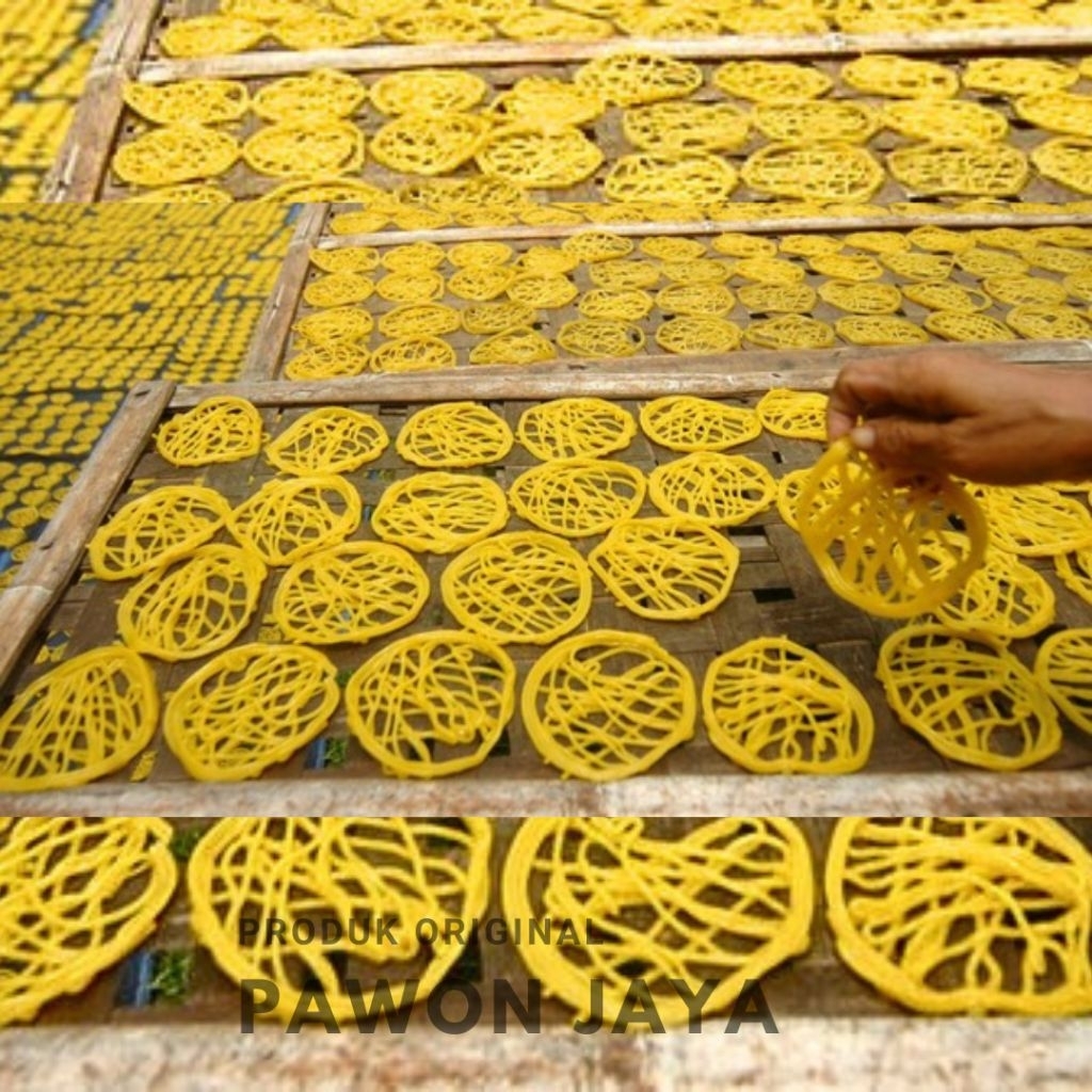 

Kerupuk Mie Kuning Khas Tegal, Kerupuk mie kuning Oleh-oleh khas Tegal, Cemilan Kerupuk, Kerupuk mentah Per Kilogram. Krupuk Goreng Pedas Asin Snack Makanan Food