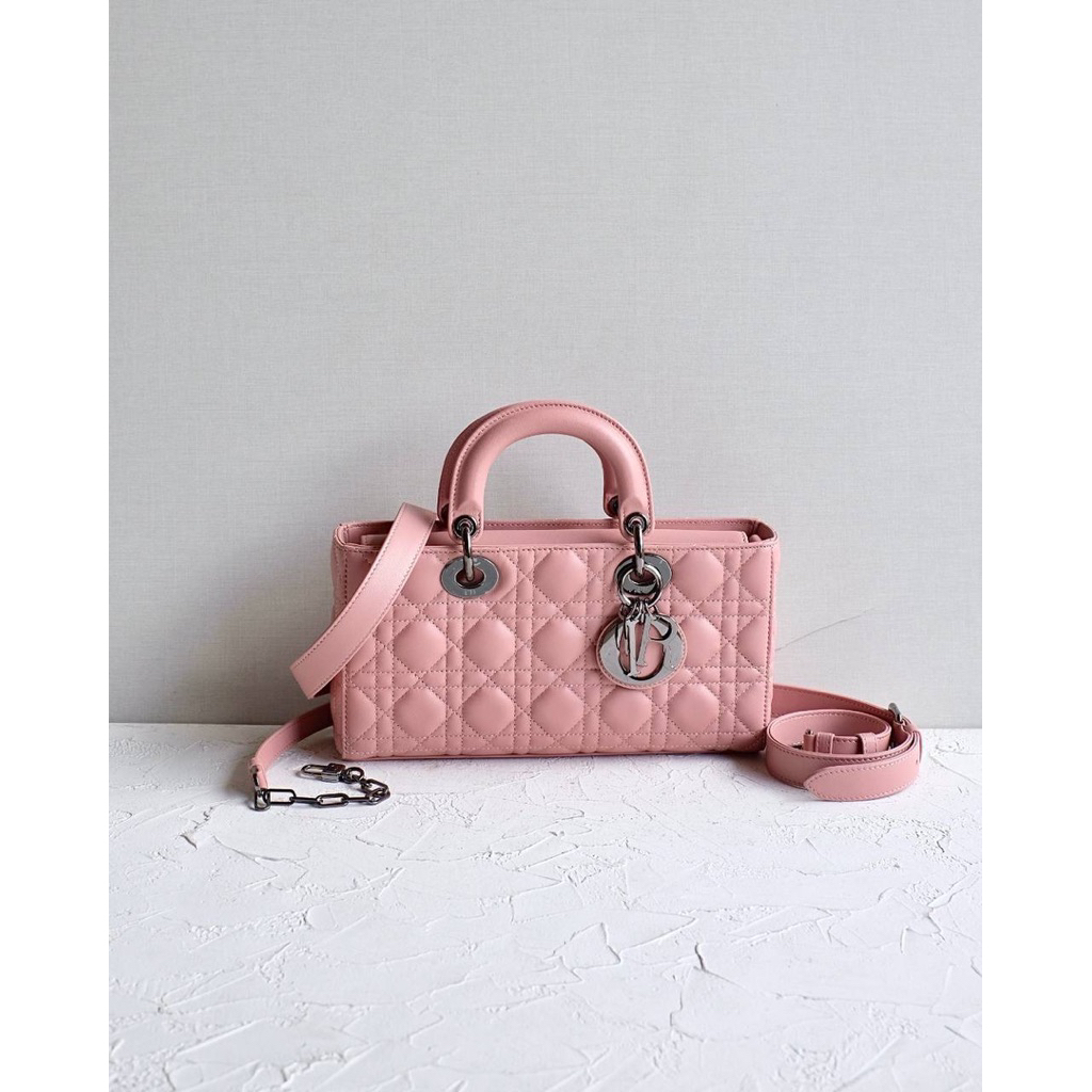 READY STOCK  Christian Dior Medium Lady D-Joy Djoy Bag in Antique Pink  Comes with 2 strap