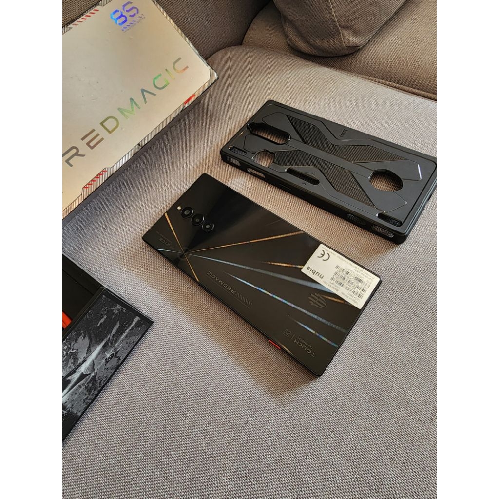 RedMagic 8s Pro (12/256) second Good condition