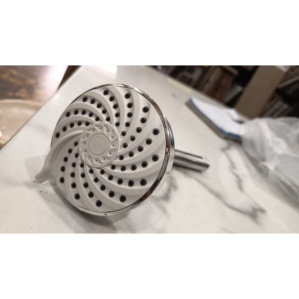 WALL SHOWER / SHOWER DINDING