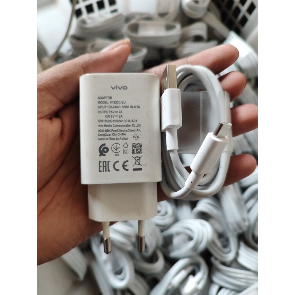charger original asli bawaan hp vivo 18W fast charging vivo S1 Y17 dll (kabel micro usb)