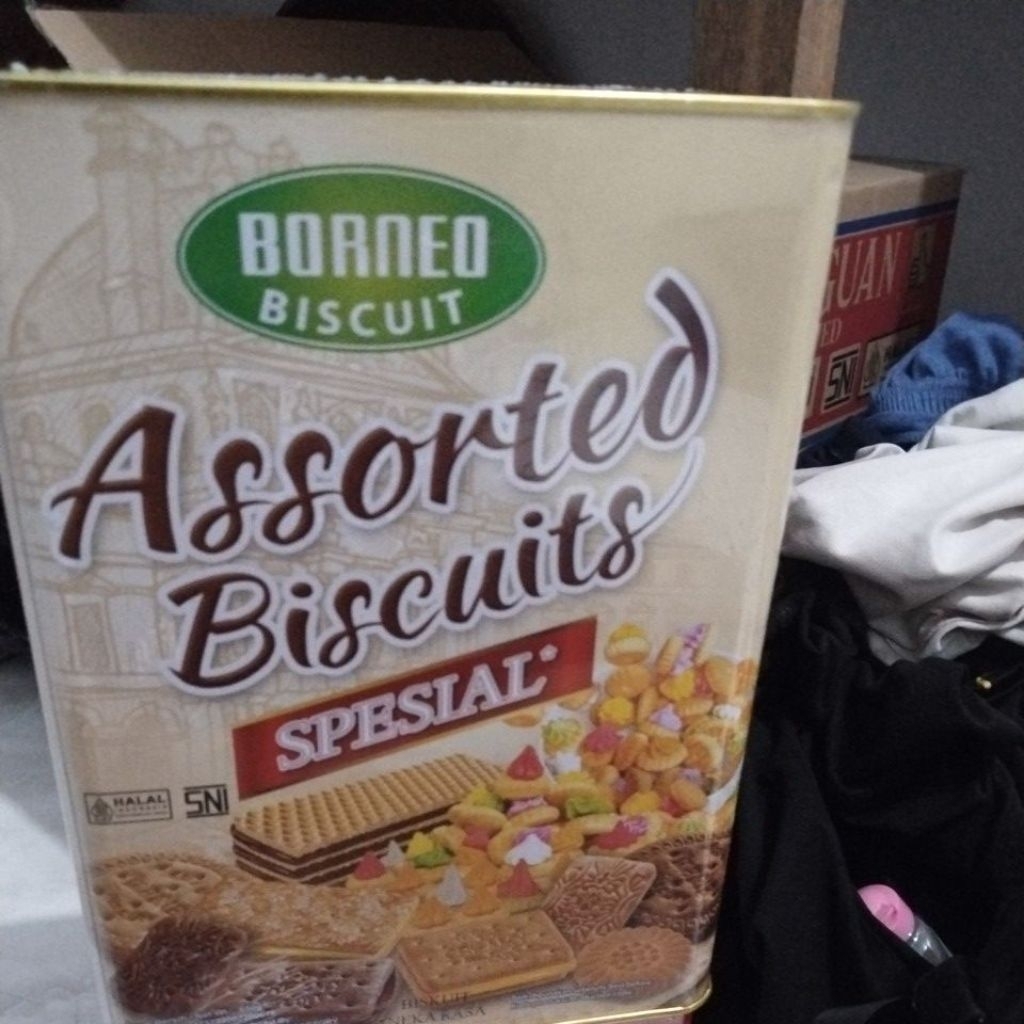 

biskuit Assorted borneo edisi spesial 650gr