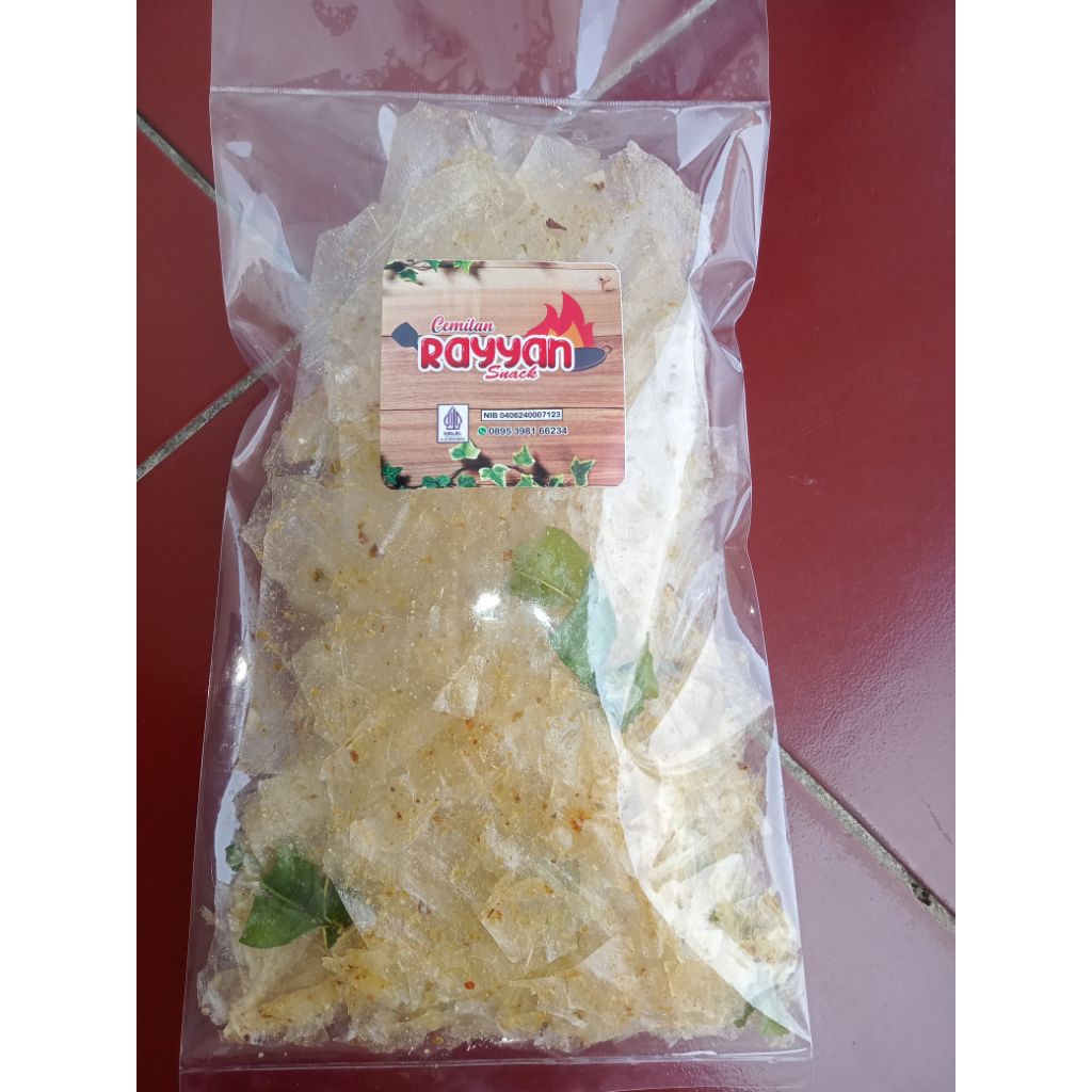 

keripik kaca kemasan 100 gr rasa pedas gurih daun jeruk