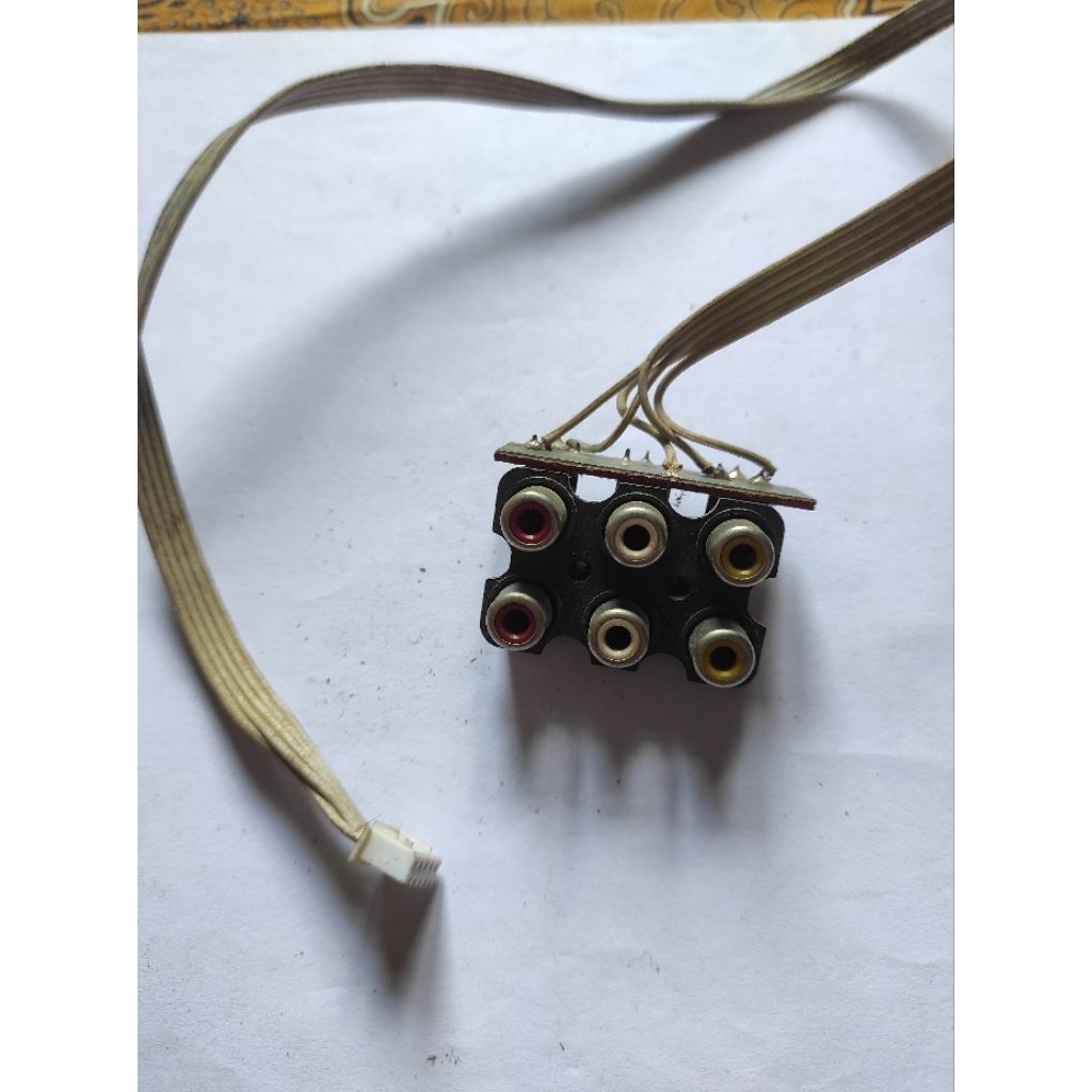 jek input rca 5 kabel tingkat 2