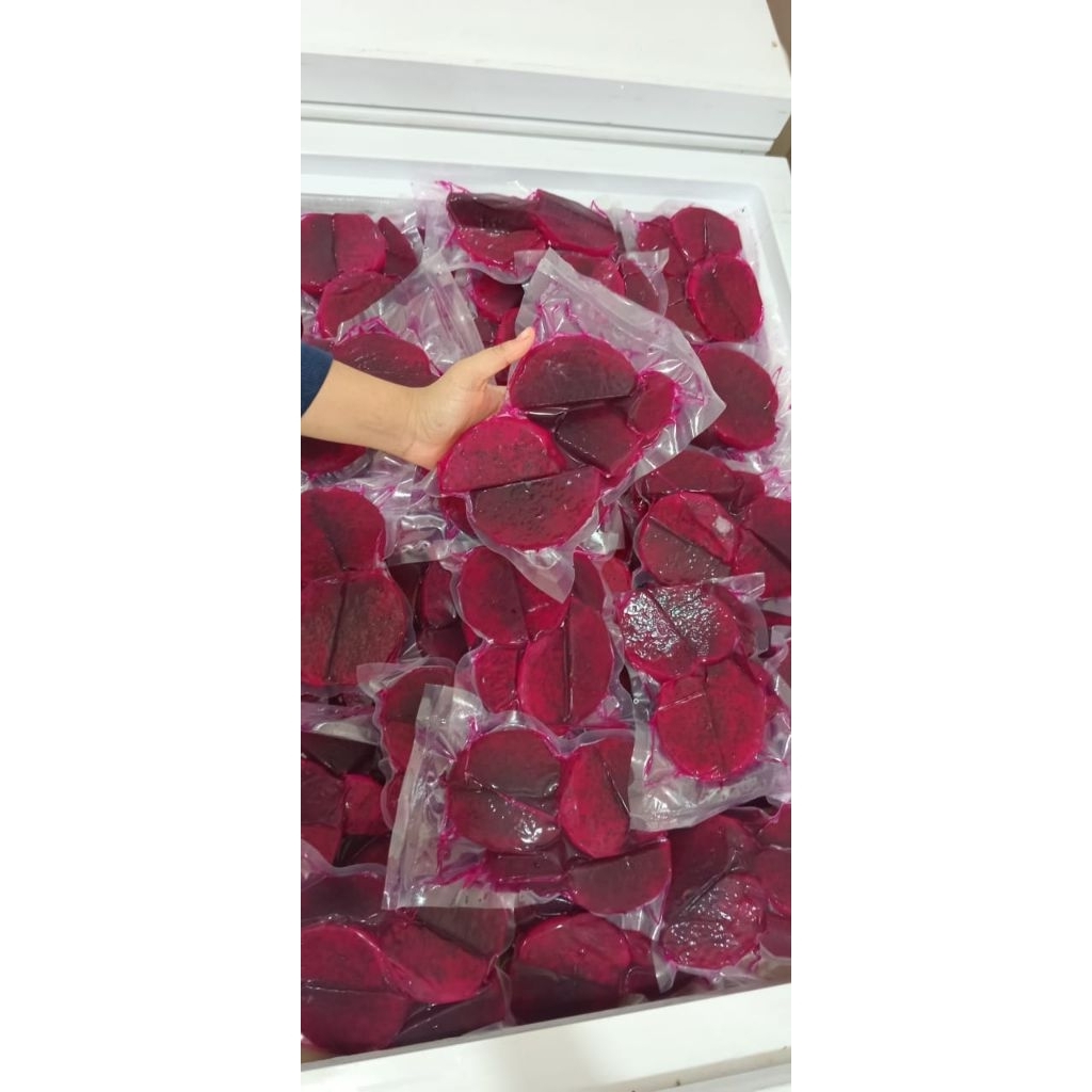 

BUAH NAGA FROZEN PREMIUM 500GR 1KG