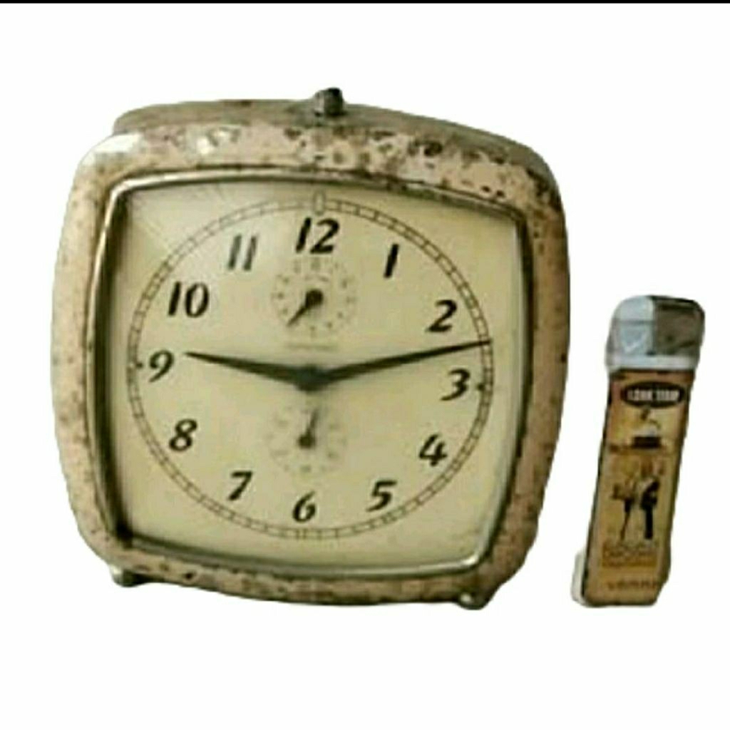 Pajangan Vintage Sparepart jam junghan kaca cembung