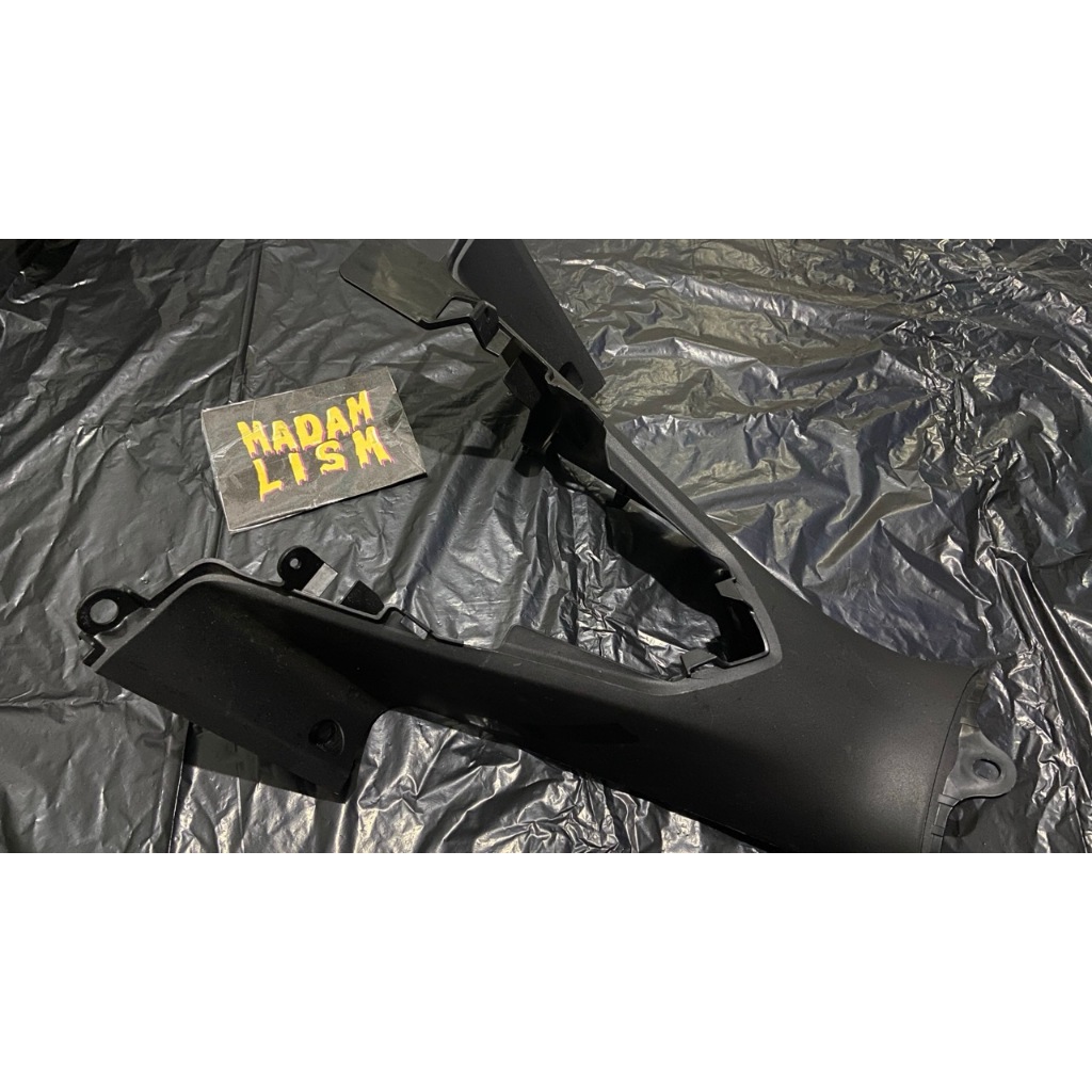COVER M/P RR-LEGSHIELD/COVER TEBENG TENGAH/COVER RANGKA TENGAH HONDA ABSOLUTE REVO 110, 100% ORIGINA