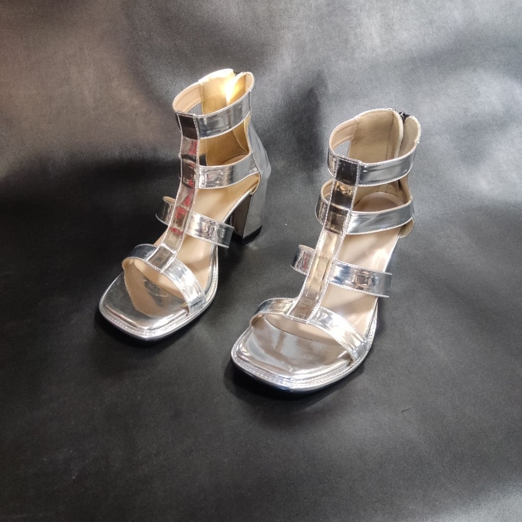 KEZONA - Silver / Sandal Heels Wanita Masa Kini / Sandal Heels Wanita Comfortable Big Size
