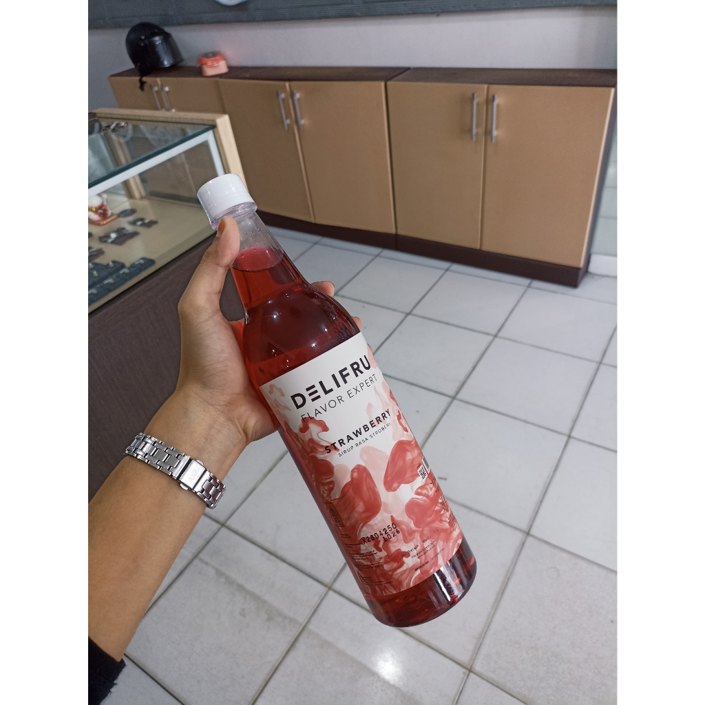 

DELIFRU SYRUP DRINK KEMASAN 1 LITER STRAWBERRY PREMIUM/BPOM/HALAL